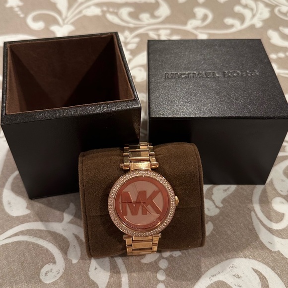 Michael Kors Parker Pavé Rose Gold-Tone Watch - good condition - Picture 3 of 8